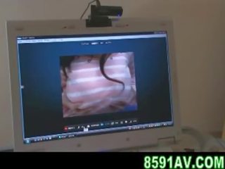 Мозайка: голям бюст млад женски пол уеб камера филм