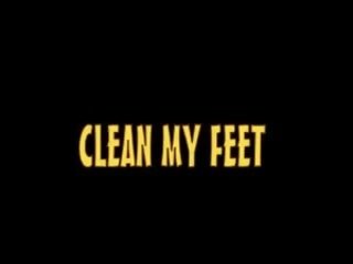Limpar pés, limpar pila, pronto para fantástico pé porno!